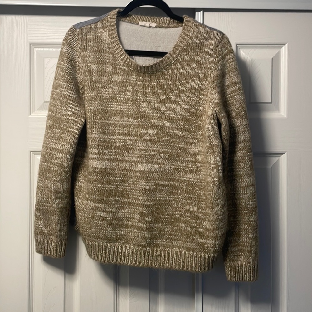Fun sweater with denim back. Looks great with jeans and is super cozy